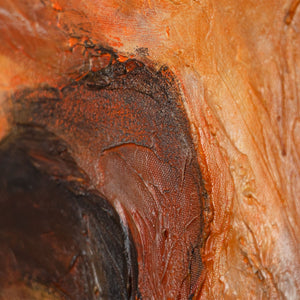 Abstrakte Leinwandkunst mit intensiver Struktur in Orange