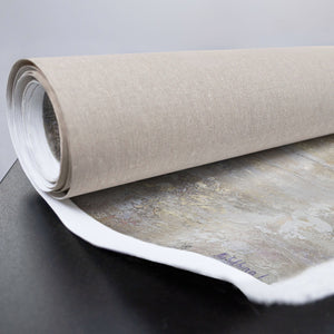 Sanfte Meeresdämmerung mit Goldakzenten