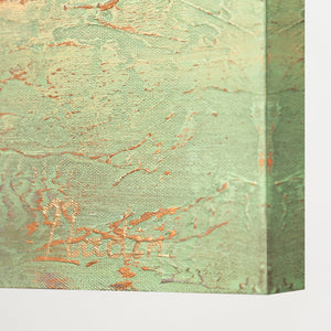 Abstrakt maleri "Ro før stormen" til stuen i grønne og gyldne nuancer